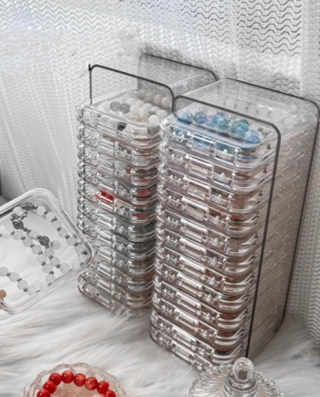 Clear Acrylic Jewelry Storage Box with Bracelet Compartments, Portable Desktop Organizer for Jewelry and Crystal Accessories