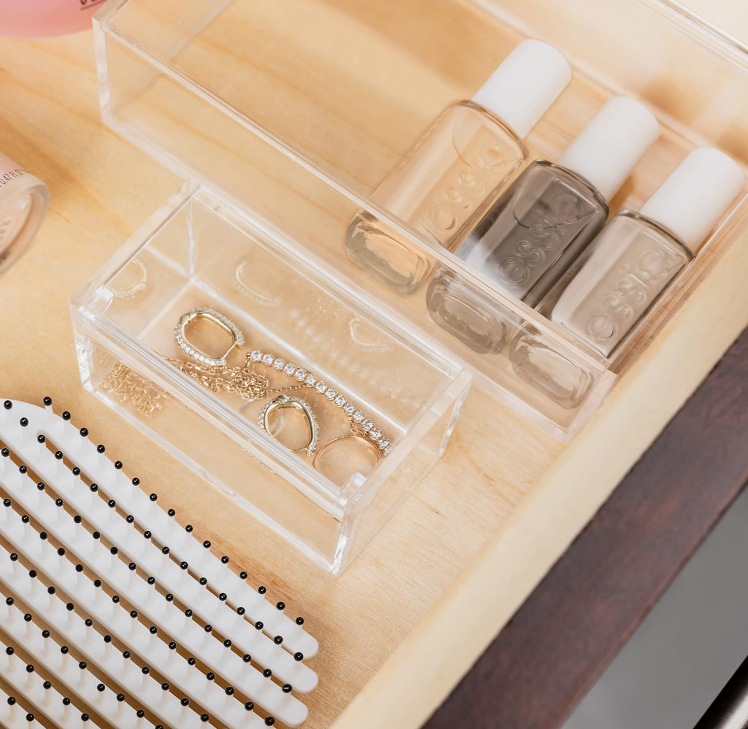 Clear Acrylic Storage Box with Hinged Lid, Small Desktop Organizer for Jewelry, Makeup, Cotton Balls, Crafts and Office Accessories
