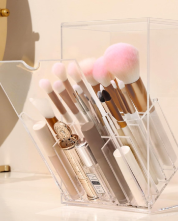 Clear Acrylic Makeup Brush Holder with Flip-Top Lid, Dustproof Cosmetic Brush Organizer with Multi-Slot Storage